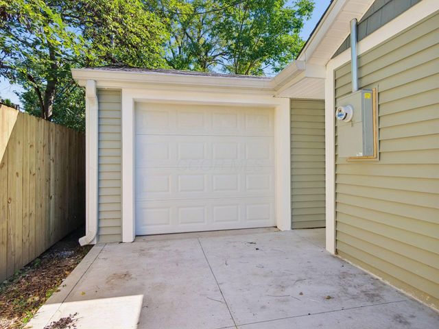 1874 Eastfield Drive, Columbus, OH 43223