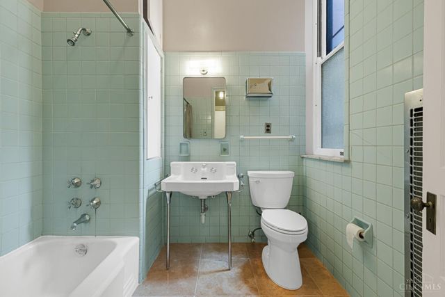 20 W Ninth Street, Cincinnati, OH 45202