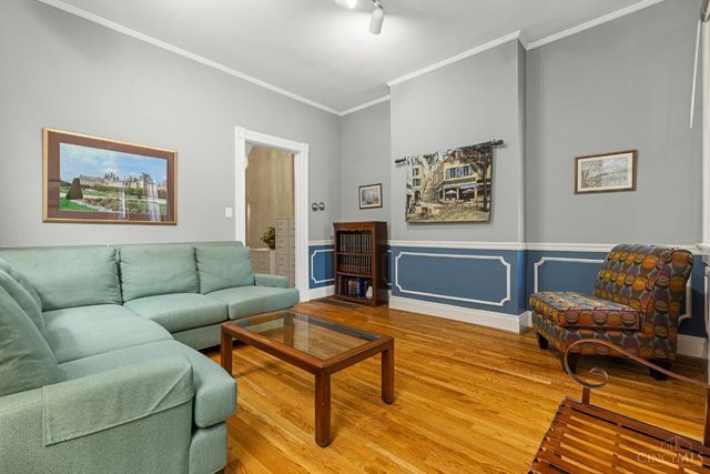 20 W Ninth Street, Cincinnati, OH 45202