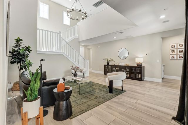 8161 Triplefin Way, Elk Grove, CA 95757