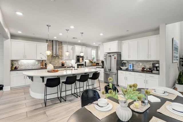 8161 Triplefin Way, Elk Grove, CA 95757