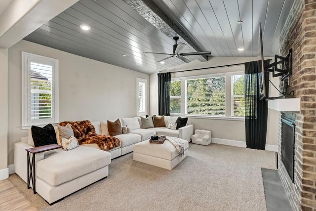 8161 Triplefin Way, Elk Grove, CA 95757