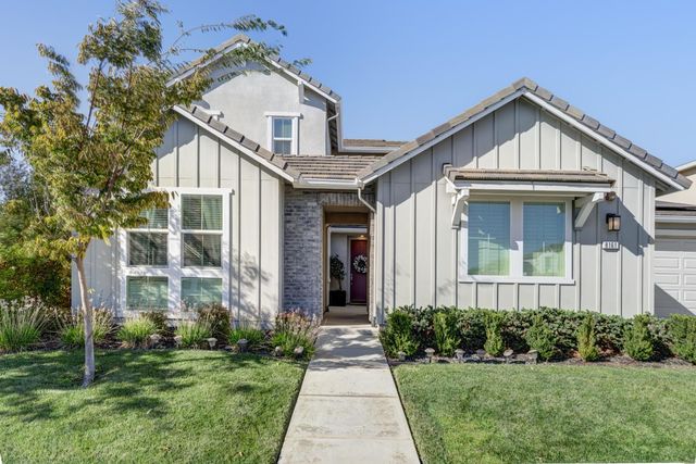 8161 Triplefin Way, Elk Grove, CA 95757