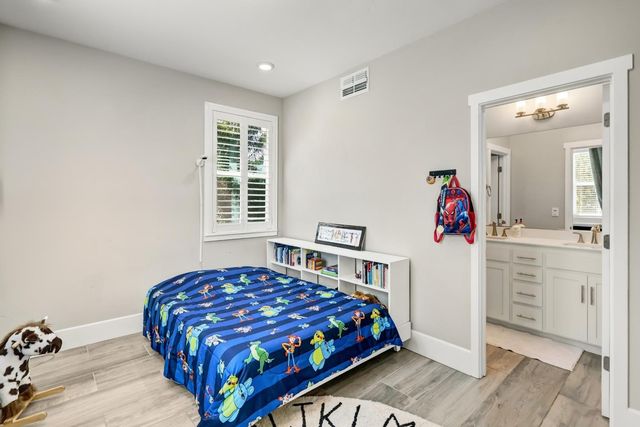 8161 Triplefin Way, Elk Grove, CA 95757