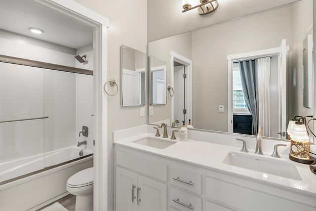8161 Triplefin Way, Elk Grove, CA 95757