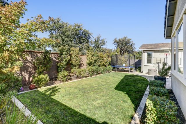 8161 Triplefin Way, Elk Grove, CA 95757