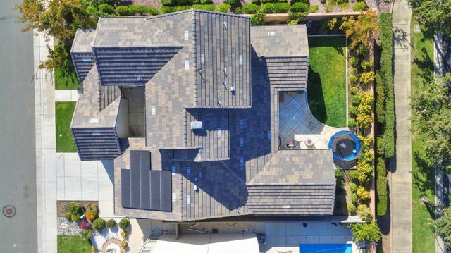 8161 Triplefin Way, Elk Grove, CA 95757
