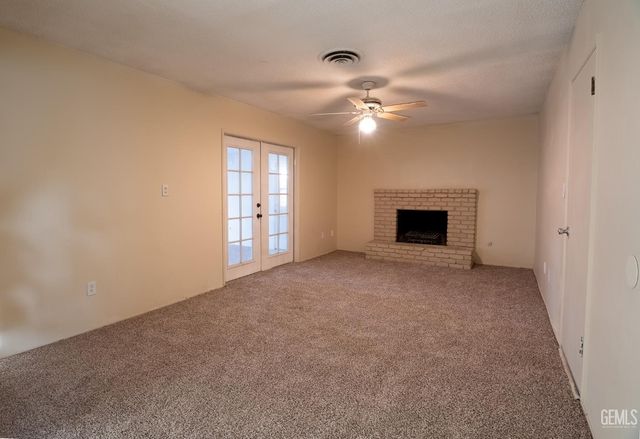 5804 Chandler Way, Bakersfield, CA 93307