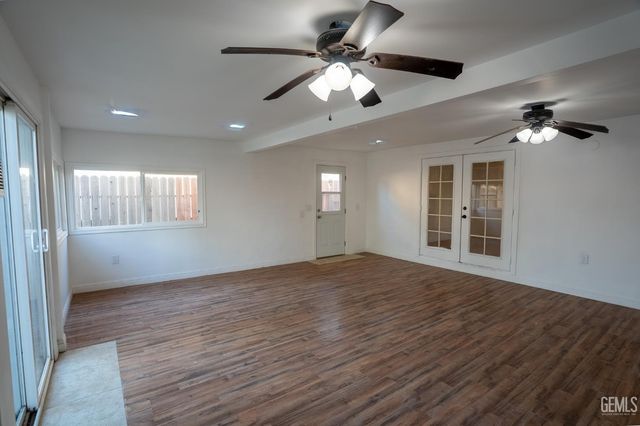 5804 Chandler Way, Bakersfield, CA 93307