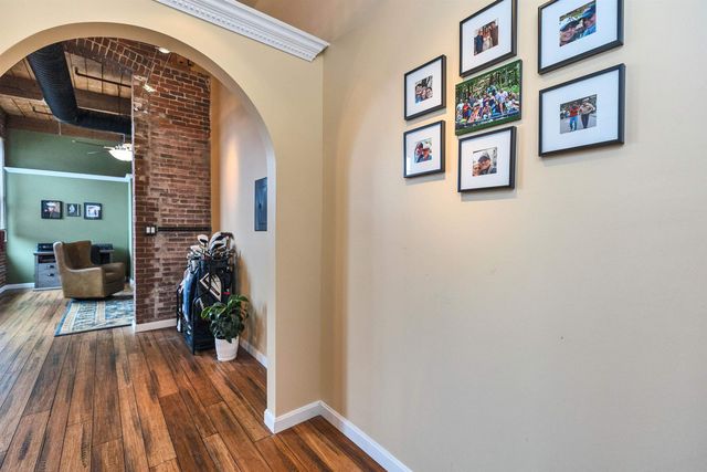 470 Silver St Apt 413, Manchester, NH 03103