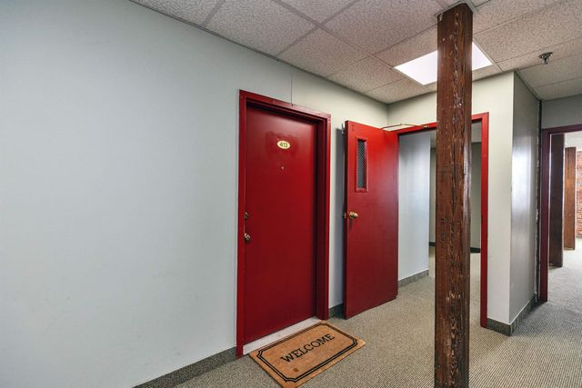 470 Silver St Apt 413, Manchester, NH 03103