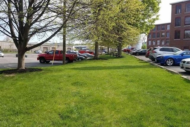 470 Silver St Apt 413, Manchester, NH 03103