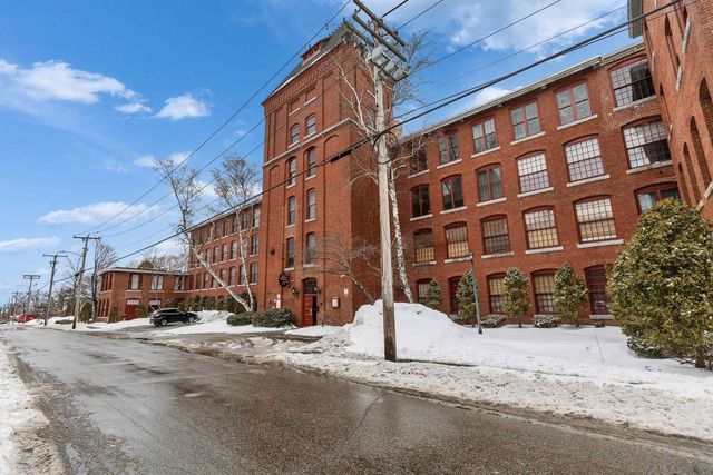 470 Silver St Apt 413, Manchester, NH 03103