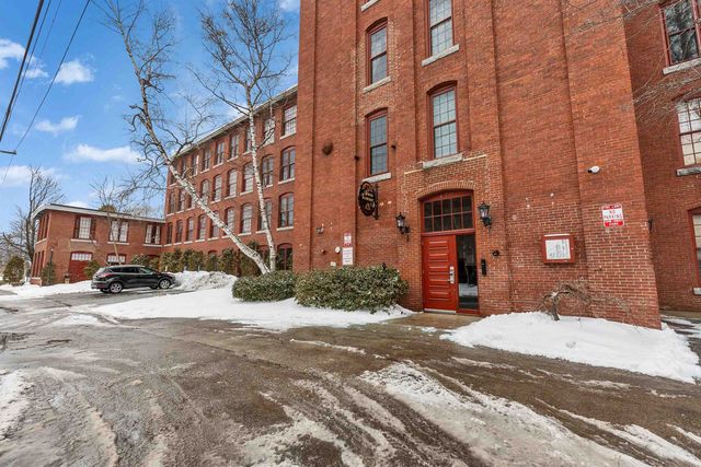 470 Silver St Apt 413, Manchester, NH 03103