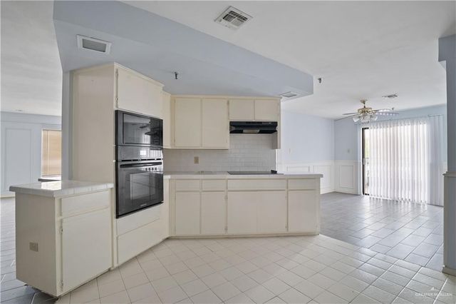 5321 N 10th Street 204, Mcallen, TX 78504