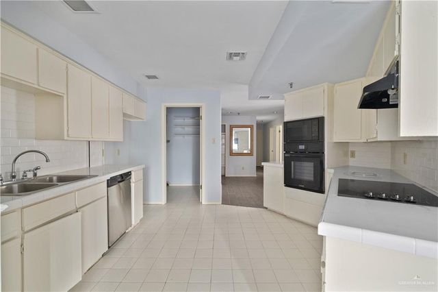 5321 N 10th Street 204, Mcallen, TX 78504