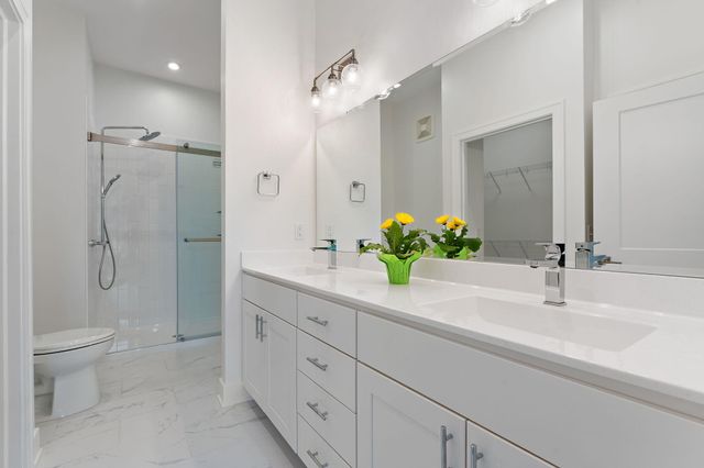 204 N Campbell Street, Valparaiso, IN 46385