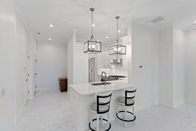 204 N Campbell Street, Valparaiso, IN 46385