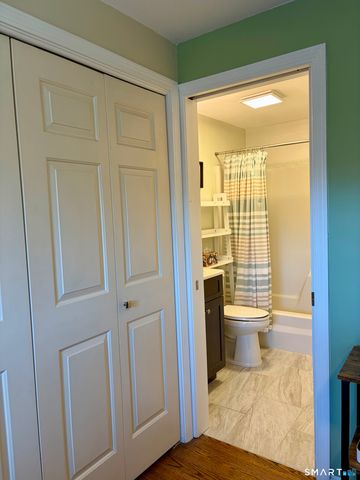 216 Natchaug Drive 216, Meriden, CT 06450