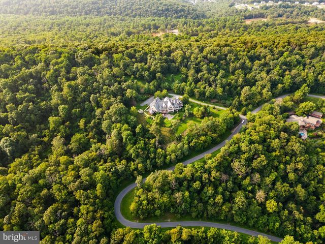 300 RIVER BEND DRIVE, Enola, PA 17025