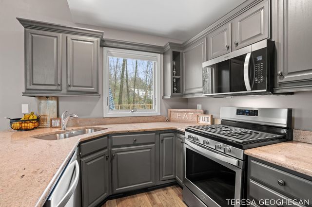 3283 Lorrimar Lane, Saugatuck, MI 49453