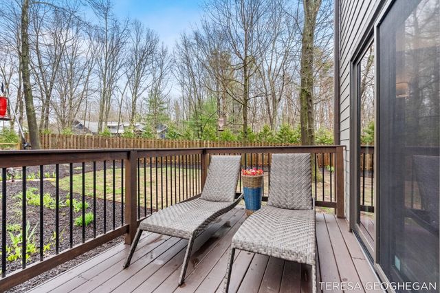 3283 Lorrimar Lane, Saugatuck, MI 49453