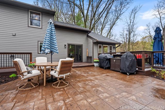 3283 Lorrimar Lane, Saugatuck, MI 49453