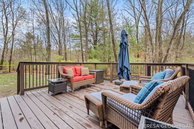 3283 Lorrimar Lane, Saugatuck, MI 49453