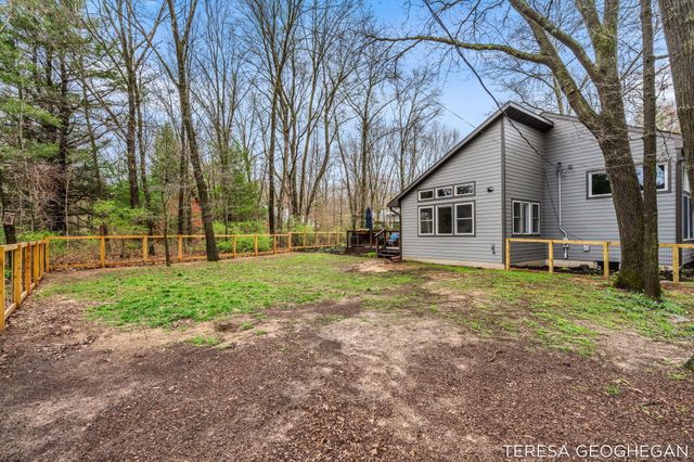 3283 Lorrimar Lane, Saugatuck, MI 49453