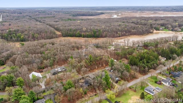 3283 Lorrimar Lane, Saugatuck, MI 49453