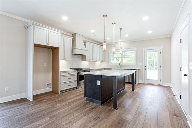 2044 Bennett Road, Grayson, GA 30017