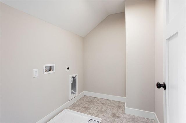 2044 Bennett Road, Grayson, GA 30017