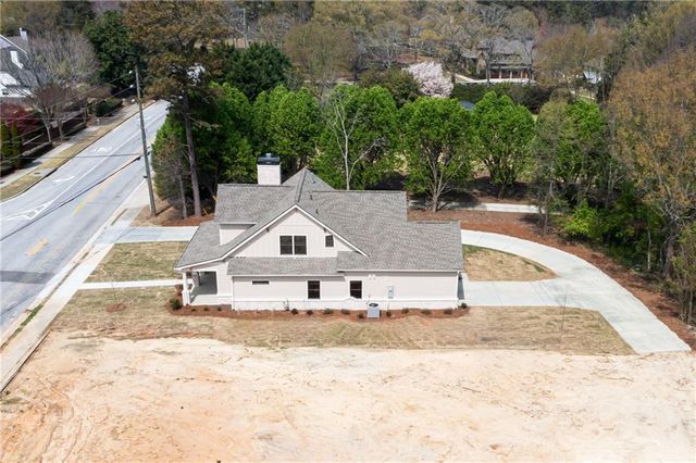 2044 Bennett Road, Grayson, GA 30017