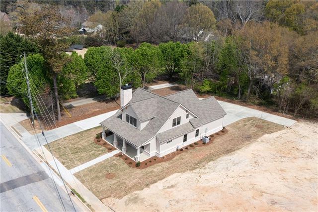 2044 Bennett Road, Grayson, GA 30017