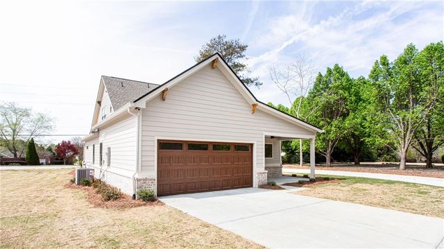 2044 Bennett Road, Grayson, GA 30017