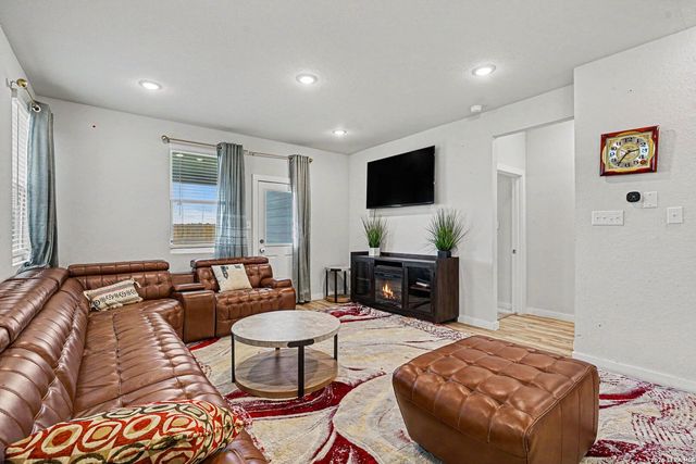 4750 Sahara Vlys, San Antonio, TX 78222