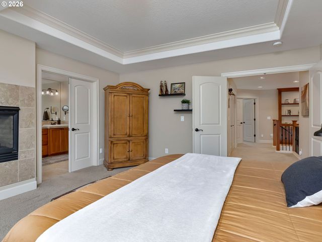14888 Se HOLLAND Loop, Happy Valley, OR 97086