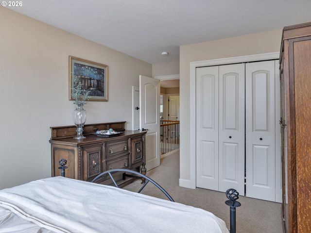 14888 Se HOLLAND Loop, Happy Valley, OR 97086
