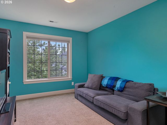 14888 Se HOLLAND Loop, Happy Valley, OR 97086