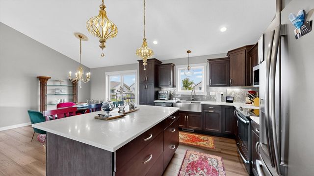 2285 Orion Street SW, Rochester, MN 55902