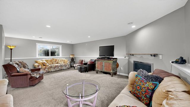 2285 Orion Street SW, Rochester, MN 55902