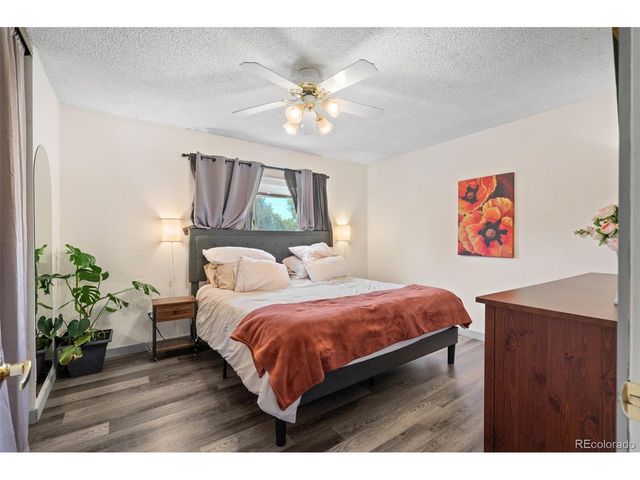 1927 Cathay Ct, Aurora, CO 80011