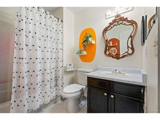 1927 Cathay Ct, Aurora, CO 80011