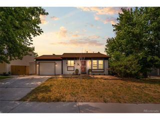 1927 Cathay Ct, Aurora, CO 80011