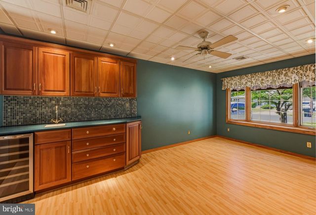 554 LYNN AVE, West Deptford, NJ 08096