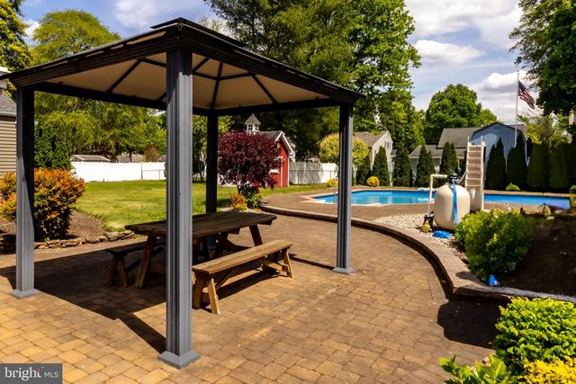 554 LYNN AVE, West Deptford, NJ 08096