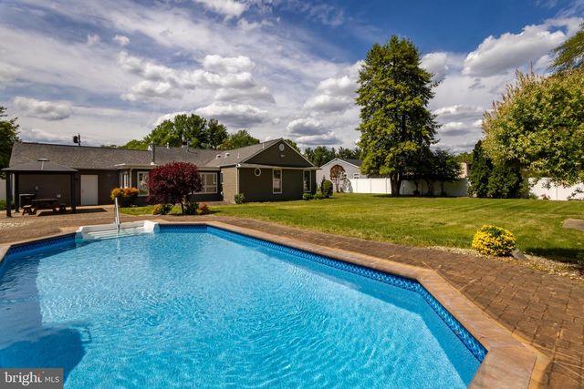 554 LYNN AVE, West Deptford, NJ 08096