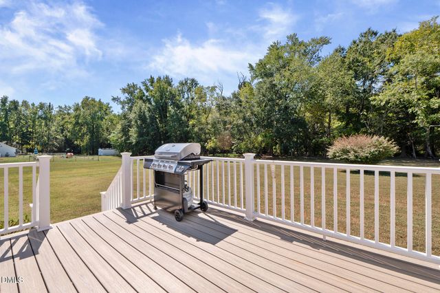 60 Candlewood Drive, Zebulon, NC 27597