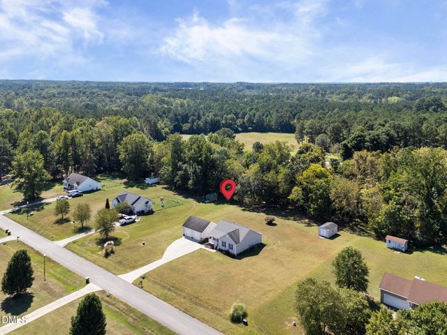 60 Candlewood Drive, Zebulon, NC 27597