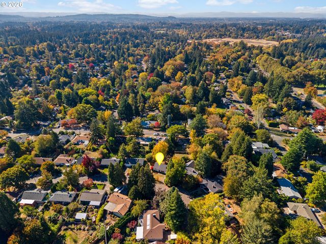6407 Sw 47TH Pl, Portland, OR 97221